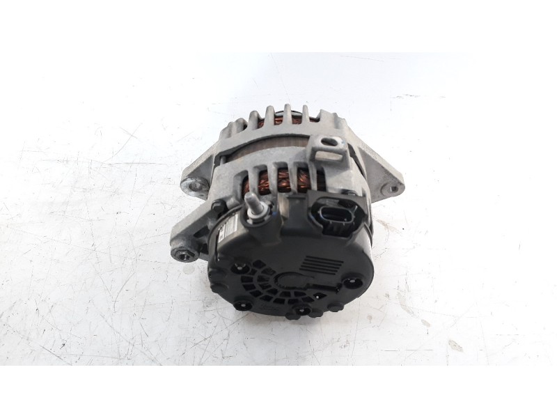 Recambio de alternador para hyundai tucson 1.6 cat referencia OEM IAM 373002B970  