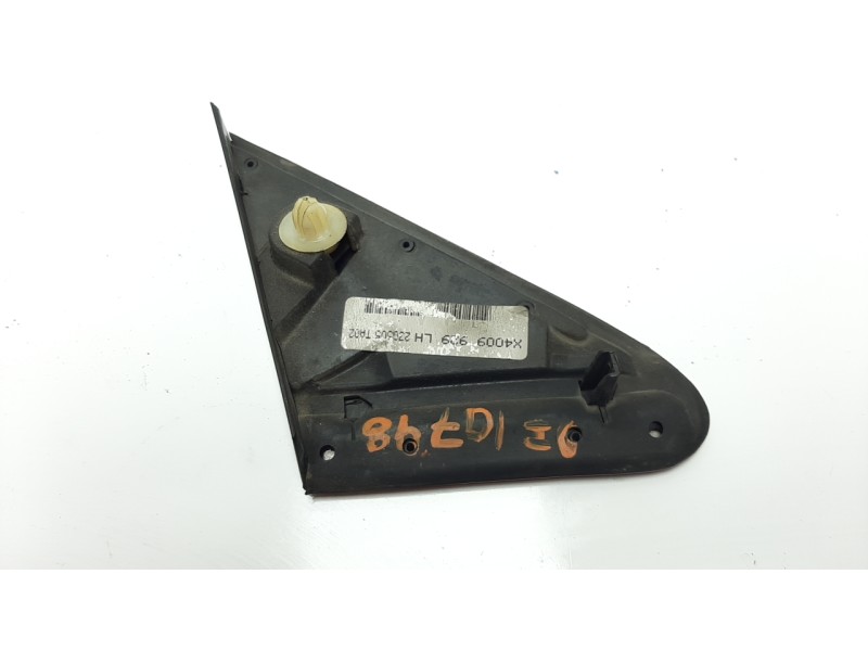 Recambio de moldura para toyota avensis berlina (t25) 1.8 16v cat referencia OEM IAM X4009929  