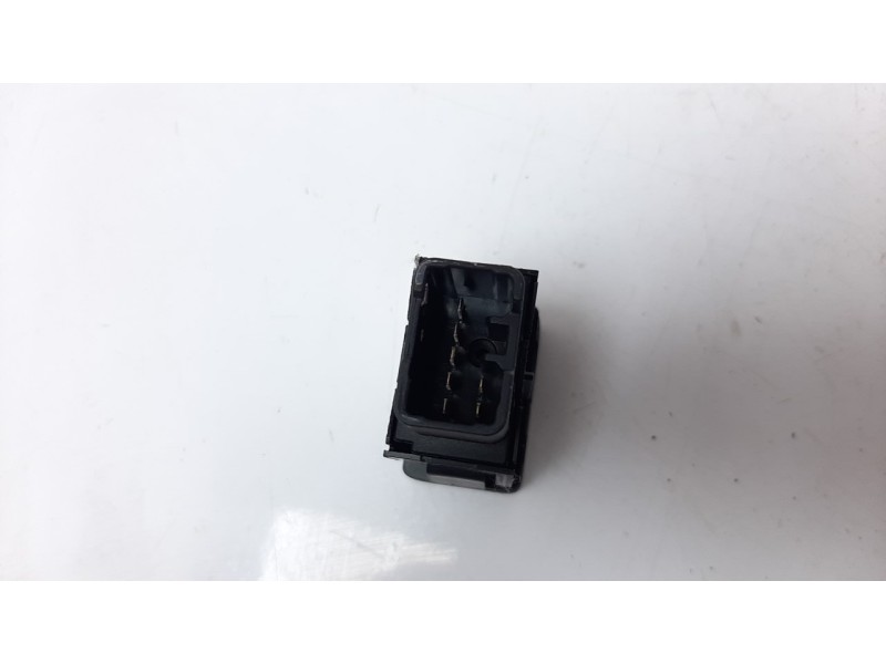 Recambio de interruptor para suzuki vitara 1.6 ddis comfort 4x4 referencia OEM IAM 3758561M90  