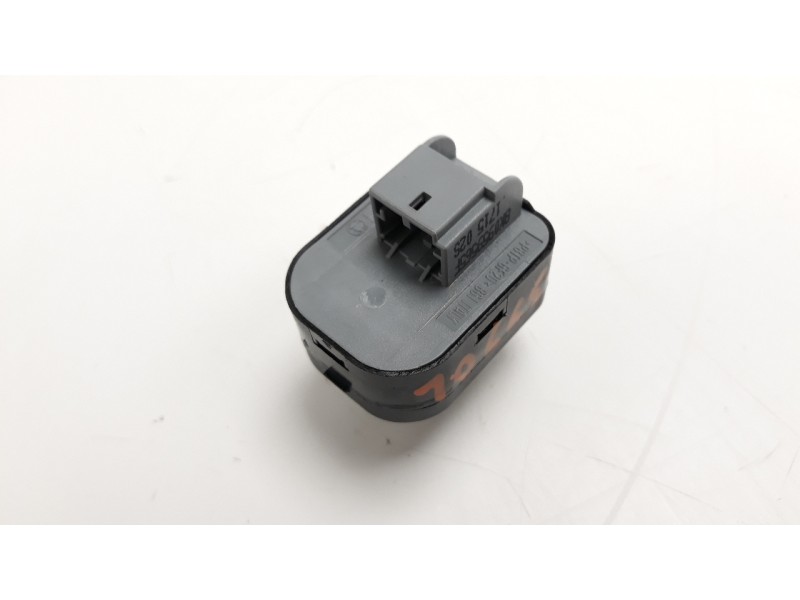 Recambio de mando retrovisor para audi a4 ber. (b8) 2.0 16v tdi referencia OEM IAM 8K0959565F  