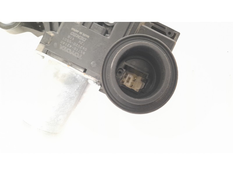 Recambio de elevalunas delantero derecho para toyota rav4 referencia OEM IAM 6980142070  