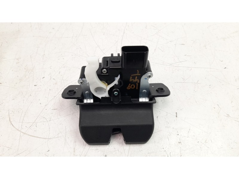 Recambio de cerradura maletero / porton para hyundai tucson 1.6 cat referencia OEM IAM 81230D3000  