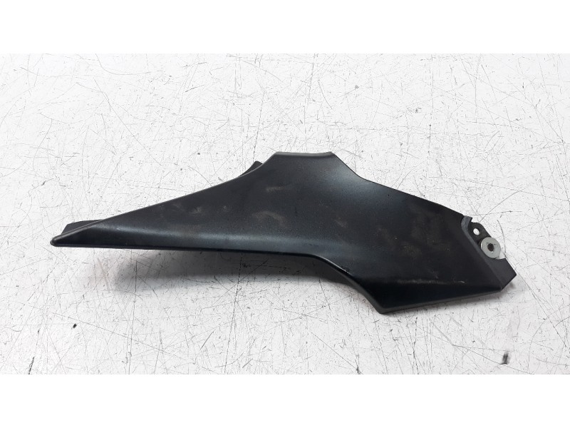 Recambio de moldura para kawasaki z 900 z 900 referencia OEM IAM 360010686  