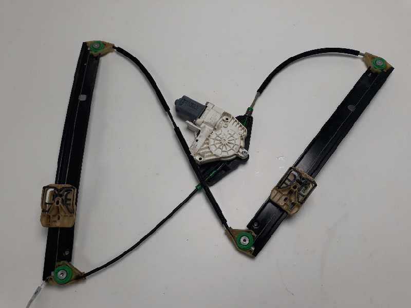 Recambio de elevalunas delantero izquierdo para audi a4 ber. (b8) advanced edition referencia OEM IAM 8K0837461E 106022816 