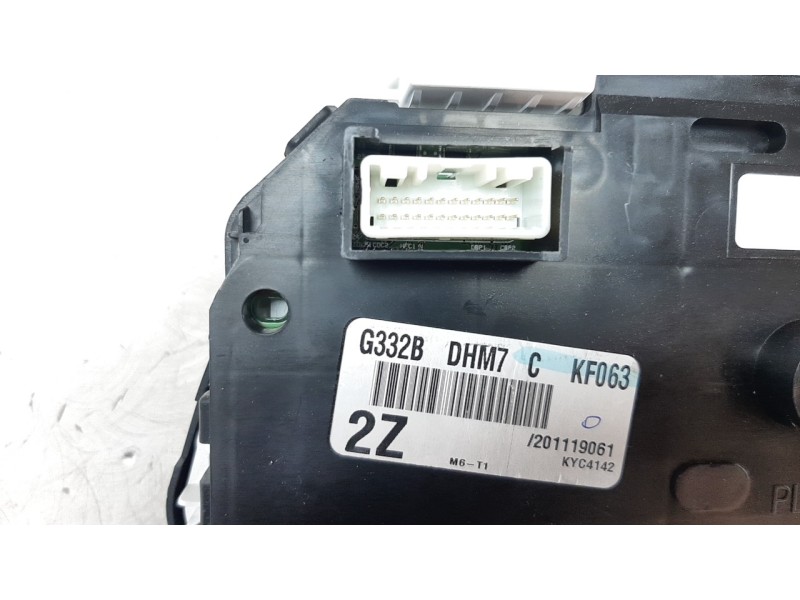 Recambio de cuadro instrumentos para mazda 2 lim. () 1.5 16v cat referencia OEM IAM D09M55430  