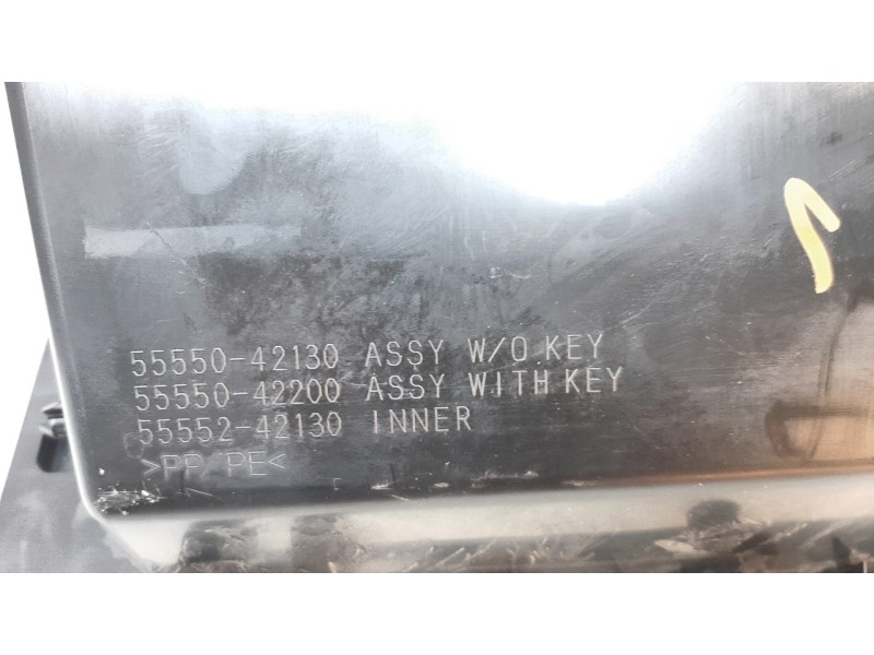 Recambio de guantera para toyota rav4 referencia OEM IAM 5555042130 5555042200 