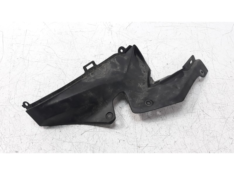 Recambio de moldura para kawasaki z 900 z 900 referencia OEM IAM 140930918  