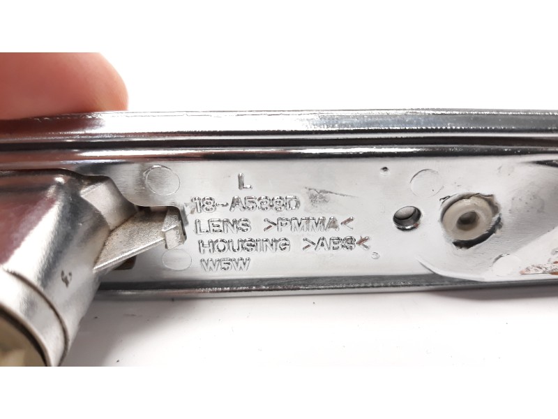 Recambio de piloto lateral izquierdo para ford mondeo ber. (ca2) ghia referencia OEM IAM 18A538D 103F10410311 FD1104139