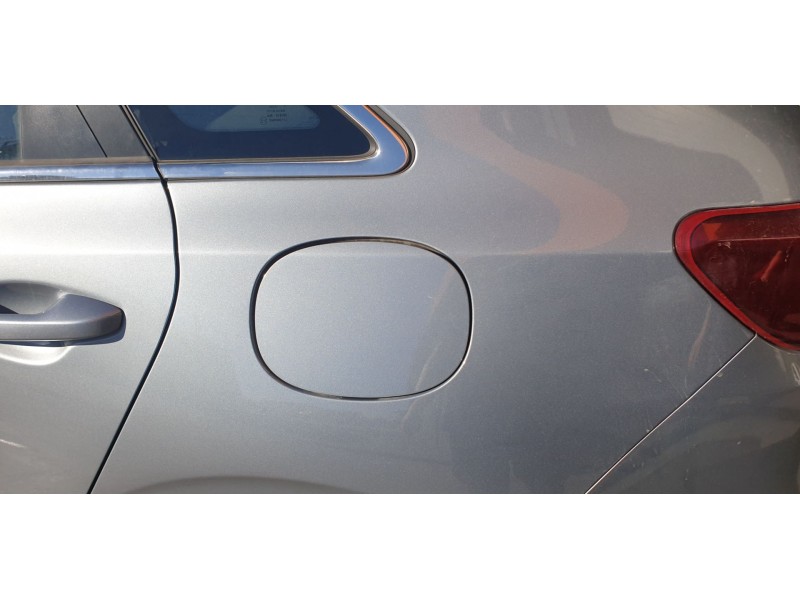 Recambio de tapa exterior combustible para kia ceed concept referencia OEM IAM 69513J7000  
