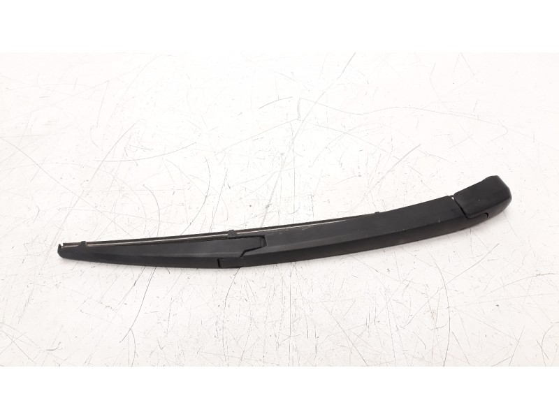 Recambio de brazo limpia trasero para kia rio 1.2 cat referencia OEM IAM 988112P000  