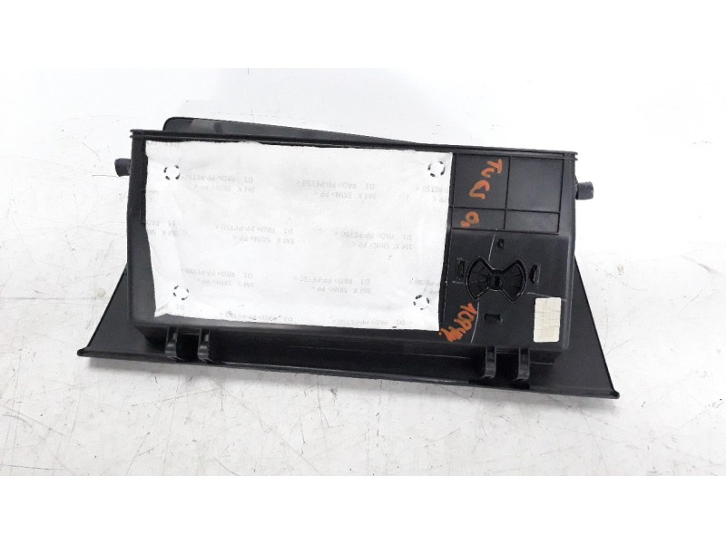Recambio de guantera para hyundai tucson 1.6 cat referencia OEM IAM 84510D7100TRY  