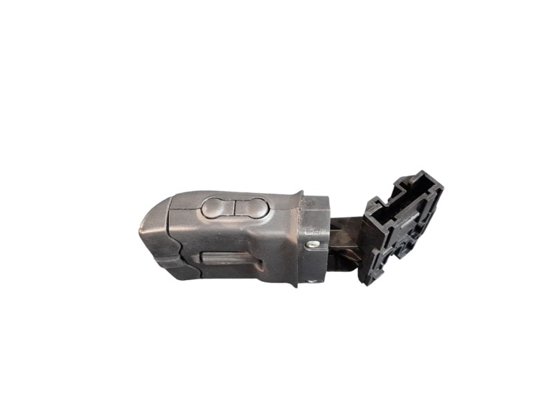 Recambio de mando control radio para renault megane ii berlina 5p dynamique referencia OEM IAM 8200103769  