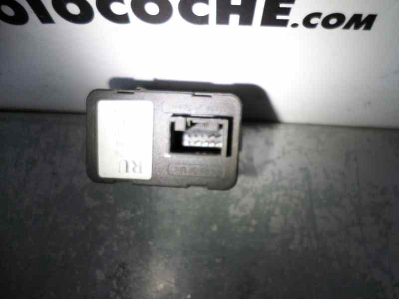 Recambio de mando elevalunas delantero izquierdo para opel combo (corsa c) cargo referencia OEM IAM 13363202 24409205 
