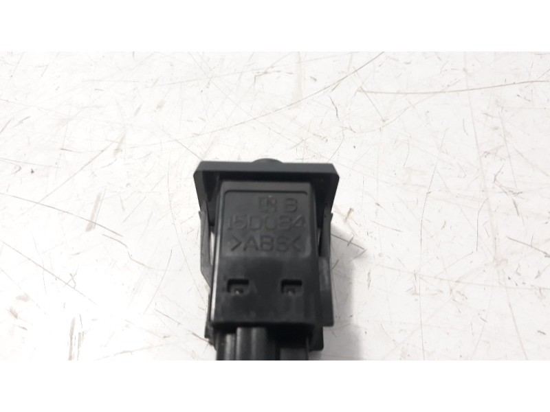 Recambio de interruptor para toyota yaris referencia OEM IAM 15D084  