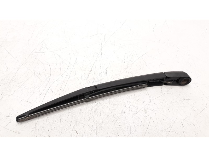 Recambio de brazo limpia trasero para kia rio 1.2 cat referencia OEM IAM 988112P000  