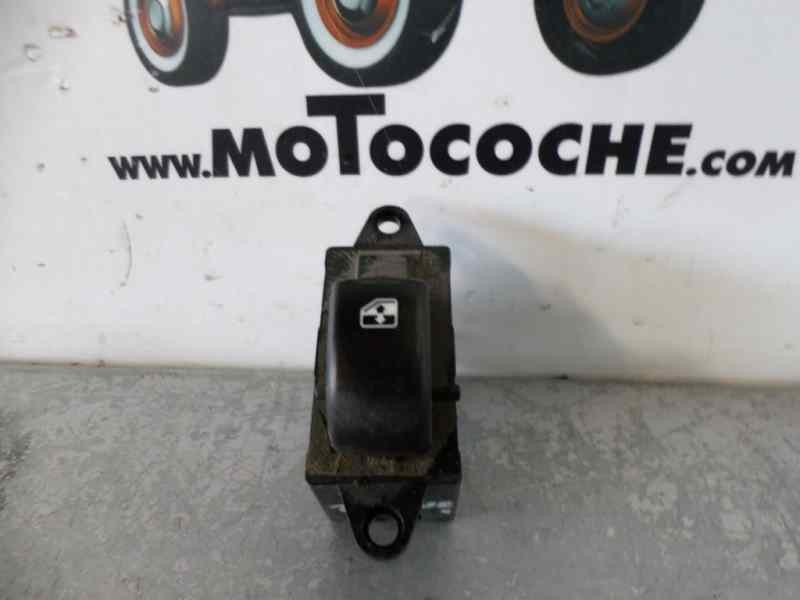 Recambio de mando elevalunas trasero derecho para daewoo tacuma 1.6 cat referencia OEM IAM 96190777  