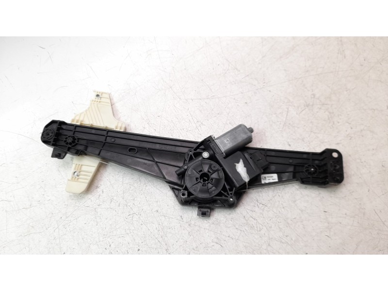 Recambio de elevalunas trasero derecho para opel grandland x 1.2 referencia OEM IAM 9830320480  