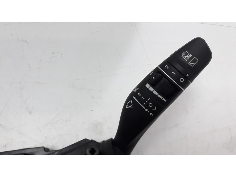 Recambio de mando multifuncion para hyundai tucson 1.6 cat referencia OEM IAM 93403D3952  