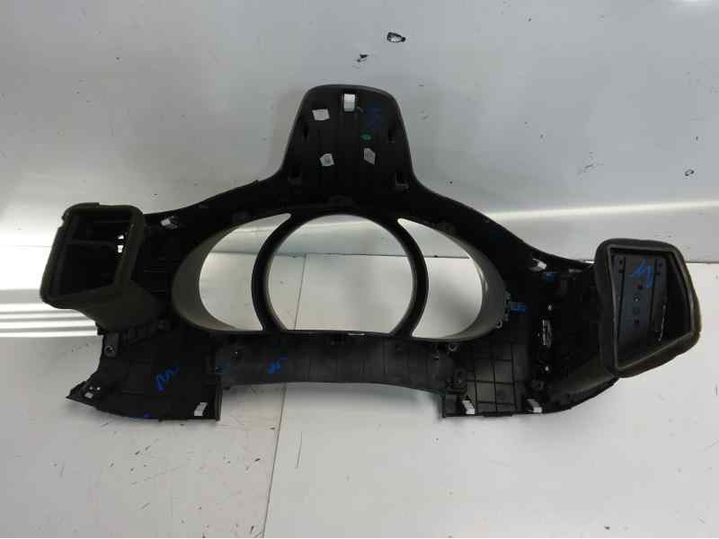 Recambio de rejilla aireadora para kia sportage drive 4x2 referencia OEM IAM 974803W00  