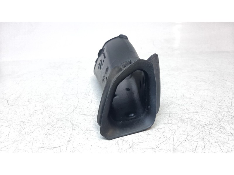 Recambio de moldura para bmw r 1200 r r 1200 r referencia OEM IAM 852390901  
