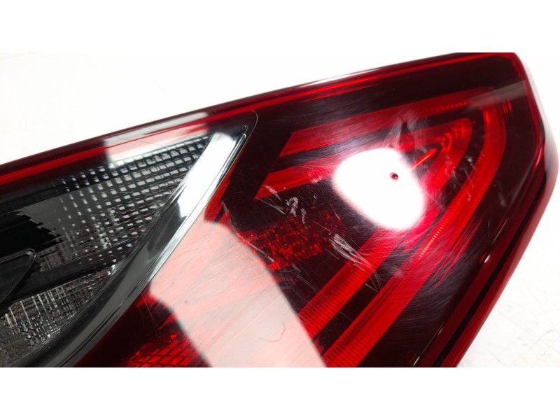 Recambio de piloto trasero izquierdo interior para kia ceed concept referencia OEM IAM 92403J7050  