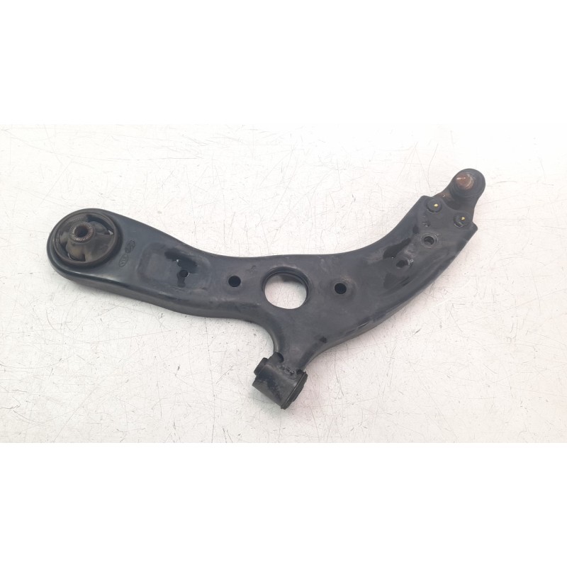 Recambio de brazo suspension inferior delantero izquierdo para kia carens ( ) 1.6 gdi cat referencia OEM IAM 54500A4000  