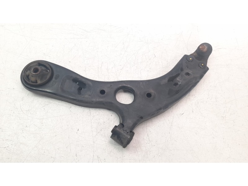 Recambio de brazo suspension inferior delantero izquierdo para kia carens ( ) 1.6 gdi cat referencia OEM IAM 54500A4000  