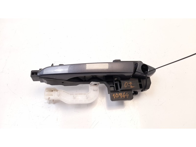 Recambio de maneta exterior delantera izquierda para hyundai tucson 1.6 cat referencia OEM IAM 82661D7000  
