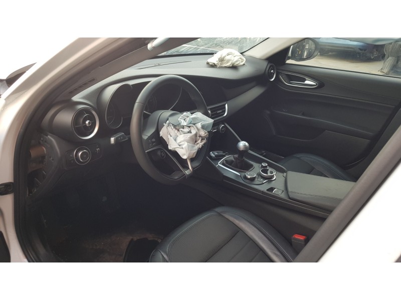 alfa romeo giulia (952) del año 2016