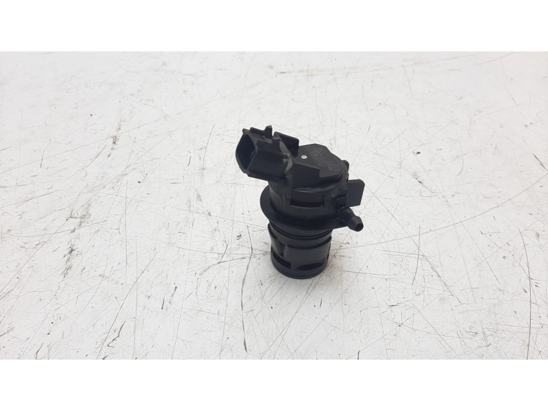 Recambio de bomba limpia para mazda 3 berlina (bk) 1.6 cd diesel cat referencia OEM IAM 8603102451  