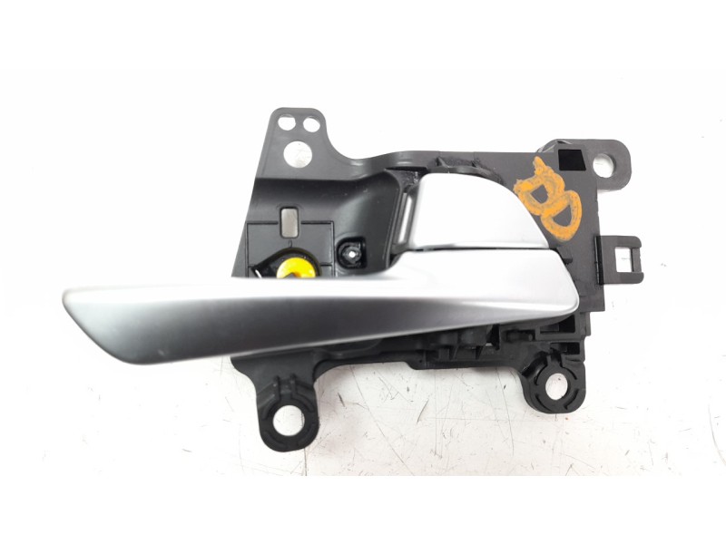 Recambio de maneta interior delantera derecha para hyundai tucson 1.6 cat referencia OEM IAM 82620D7000  