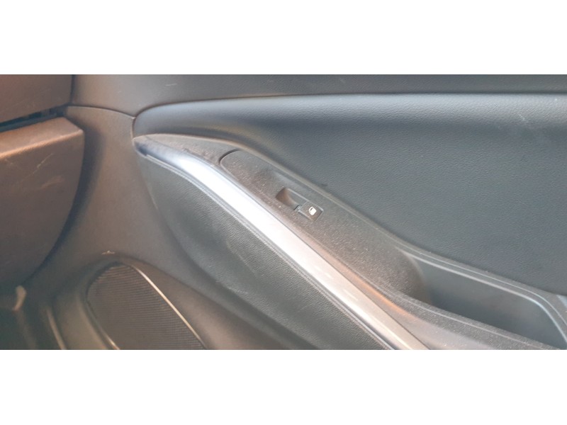 Recambio de mando elevalunas delantero derecho para opel grandland x 1.2 referencia OEM IAM 98044803ZD  