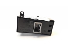 Recambio de mando elevalunas trasero derecho para honda civic lim.5 (fk) 1.0 vtec cat referencia OEM IAM 83740TGGG020BLK   2