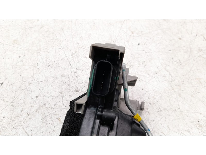 Recambio de cerradura puerta trasera izquierda para kia ceed concept referencia OEM IAM 81410J7000  