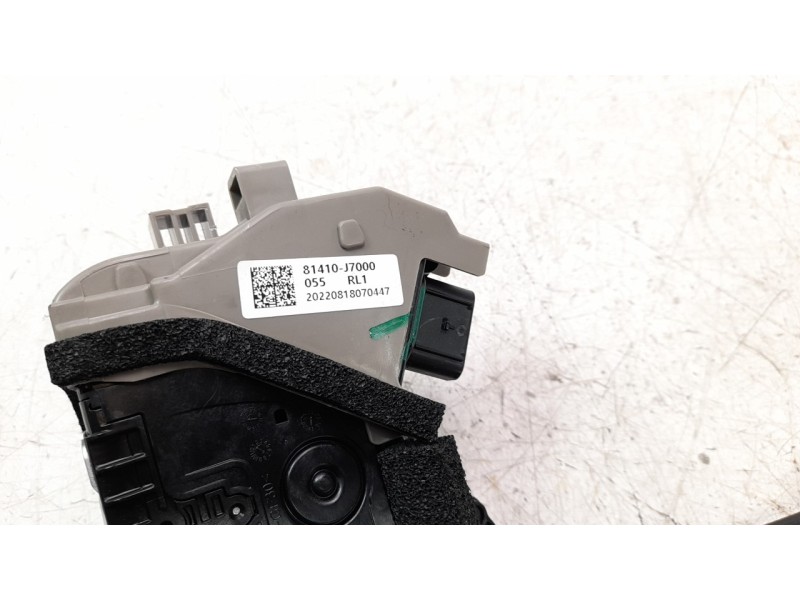 Recambio de cerradura puerta trasera izquierda para kia ceed concept referencia OEM IAM 81410J7000  