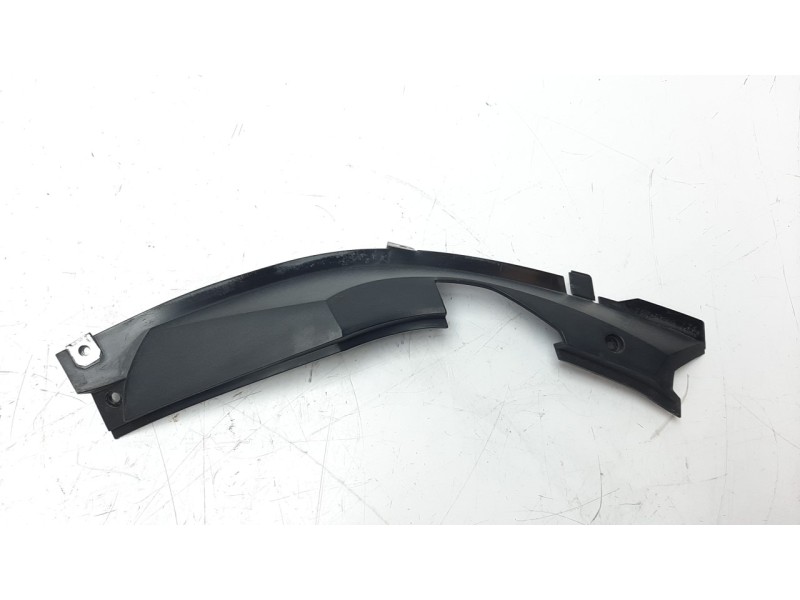 Recambio de moldura para bmw c 600 sport referencia OEM IAM 46637724883  