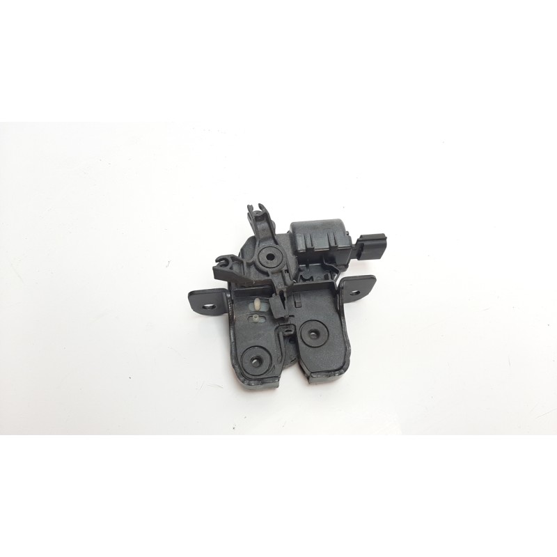 Recambio de cerradura maletero / porton para dacia duster 1.5 dci diesel fap cat referencia OEM IAM 905030010R  