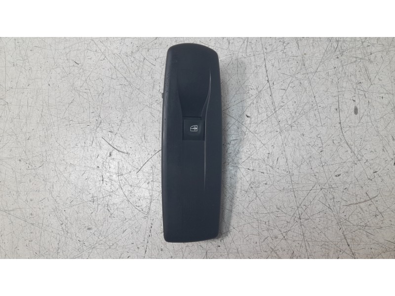 Recambio de mando elevalunas delantero derecho para renault laguna iii dynamique referencia OEM IAM 809600750R  