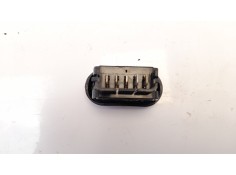 Recambio de mando elevalunas delantero derecho para dacia duster 1.5 dci diesel fap cat referencia OEM IAM 8200602227   2