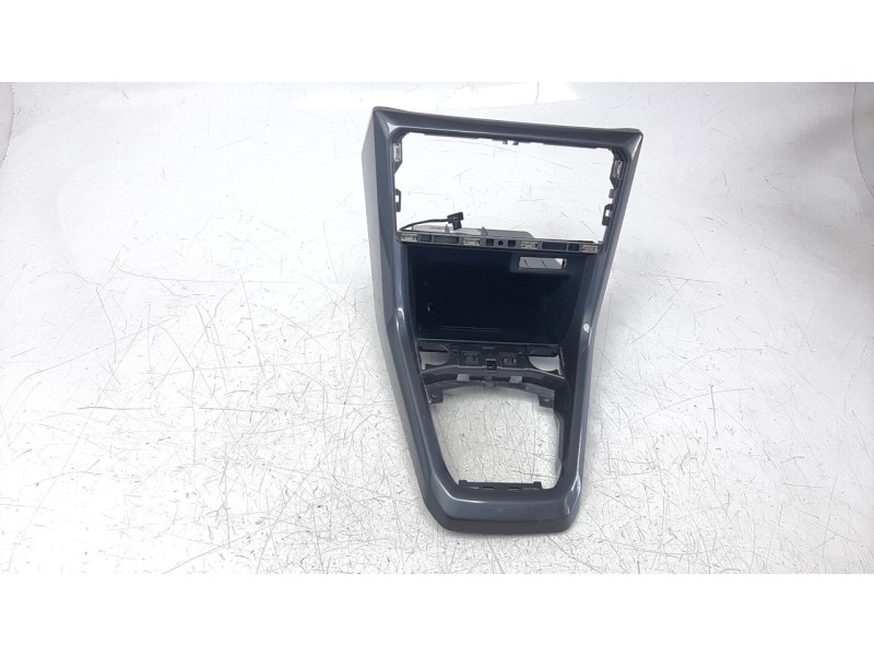 Recambio de moldura para volkswagen t-cross 1.0 tsi referencia OEM IAM 2GM857925  