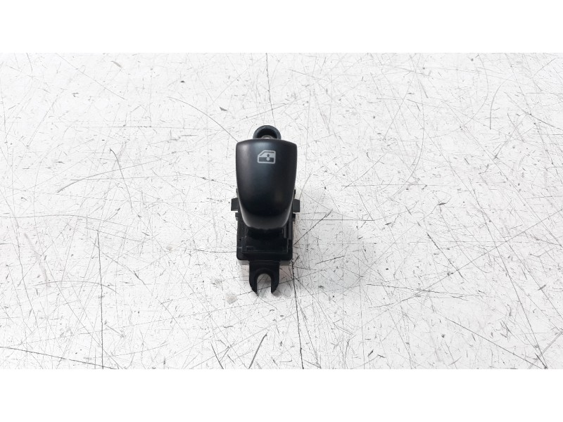 Recambio de mando elevalunas trasero izquierdo para renault kadjar 1.5 dci diesel fap energy referencia OEM IAM 254119716R IAF88