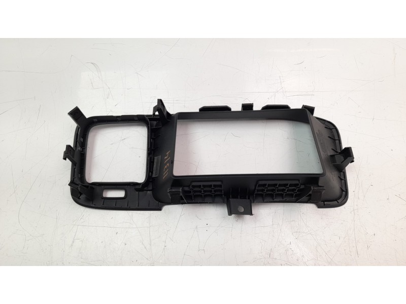Recambio de moldura para volvo v60 kombi 2.0 diesel cat referencia OEM IAM 30791675  