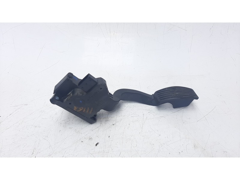Recambio de potenciometro pedal para opel corsa d 1.4 16v referencia OEM IAM 55702020  