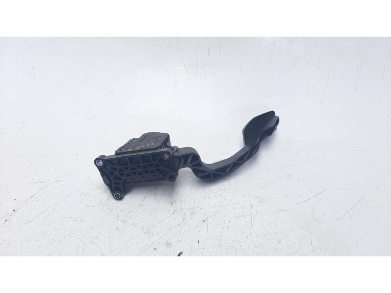 Recambio de potenciometro pedal para opel corsa d 1.4 16v referencia OEM IAM 55702020  