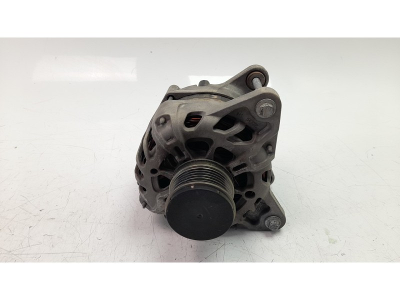 Recambio de alternador para renault captur 1.5 dci diesel fap referencia OEM IAM 231008918R ALF340051 A14543