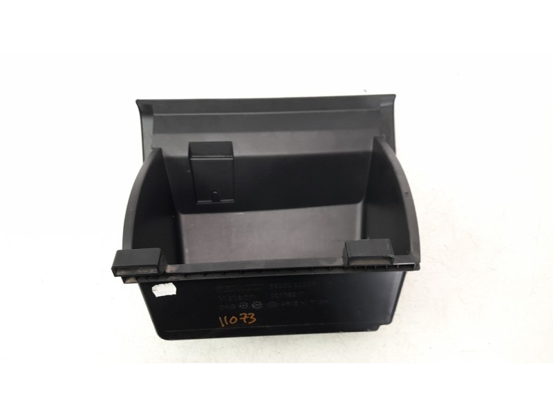 Recambio de guantera para renault kadjar 1.6 tce energy referencia OEM IAM 682526225R  