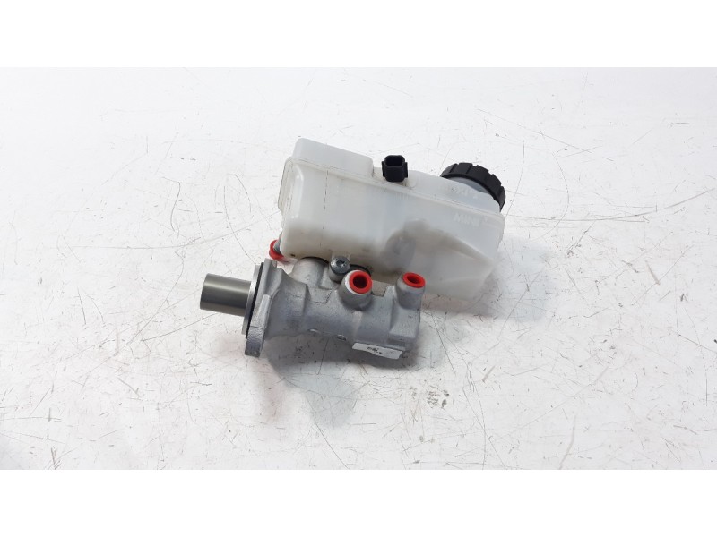 Recambio de bomba freno para renault captur 1.5 dci diesel fap referencia OEM IAM 460119686R  