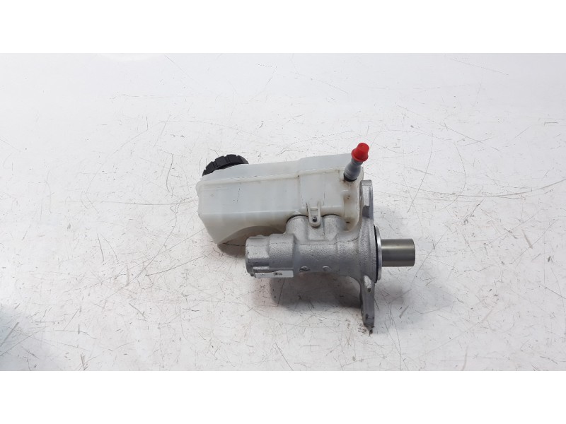 Recambio de bomba freno para renault captur 1.5 dci diesel fap referencia OEM IAM 460119686R  