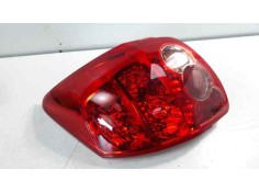 Recambio de piloto trasero izquierdo para toyota auris referencia OEM IAM 2201034 108906651 TY3504154