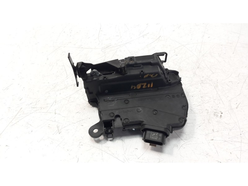 Recambio de cerradura puerta delantera derecha para renault captur 1.5 dci diesel fap referencia OEM IAM 805022764R  